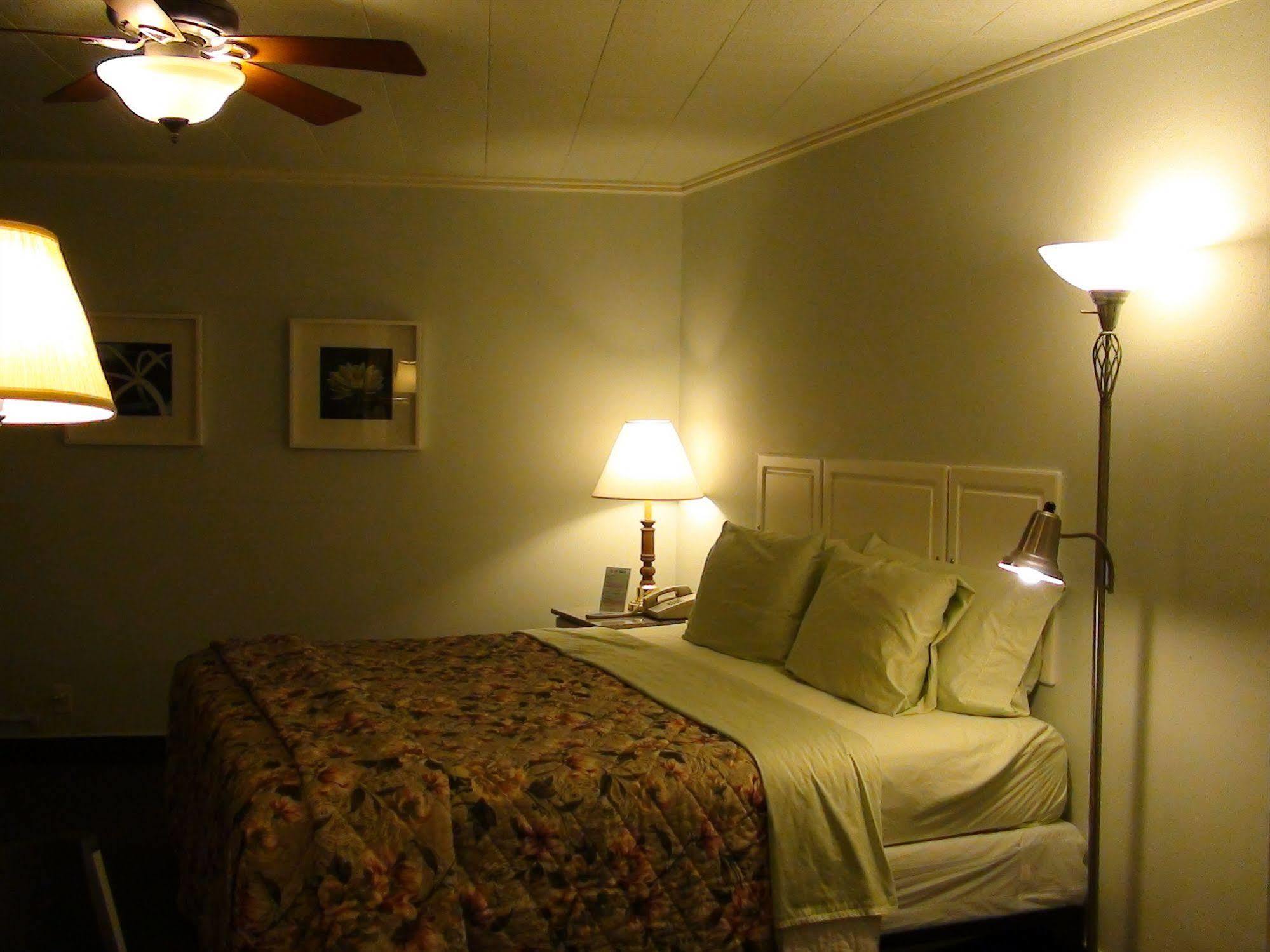 Murray Inn And Art Gallery Bagian luar foto